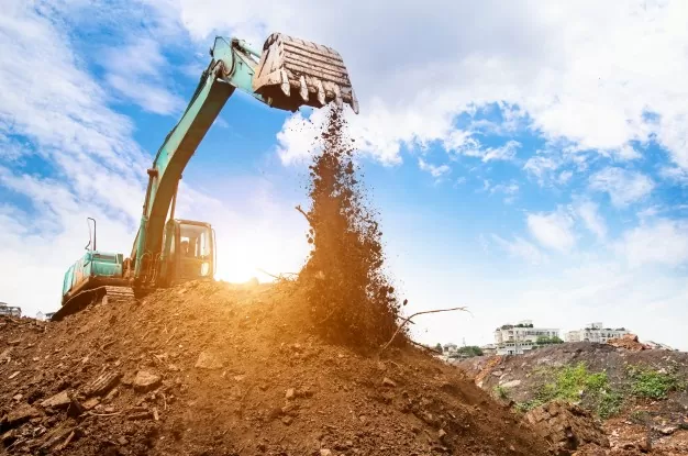 The Role of Commercial Contractors in Efficient Land Clearing Projects