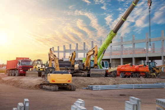 Top 5 Advantages of Renting a Crane for Your Project